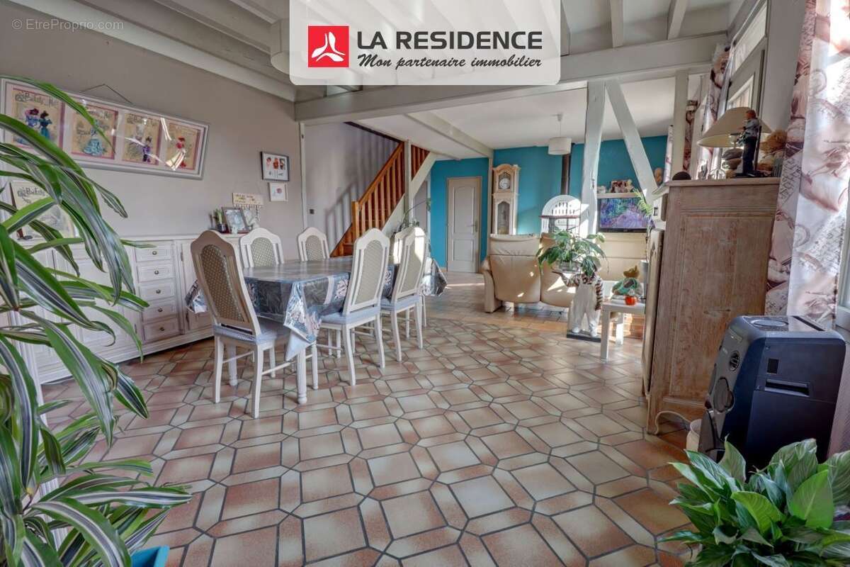 Maison 181 m² à Alizay  - photo 2