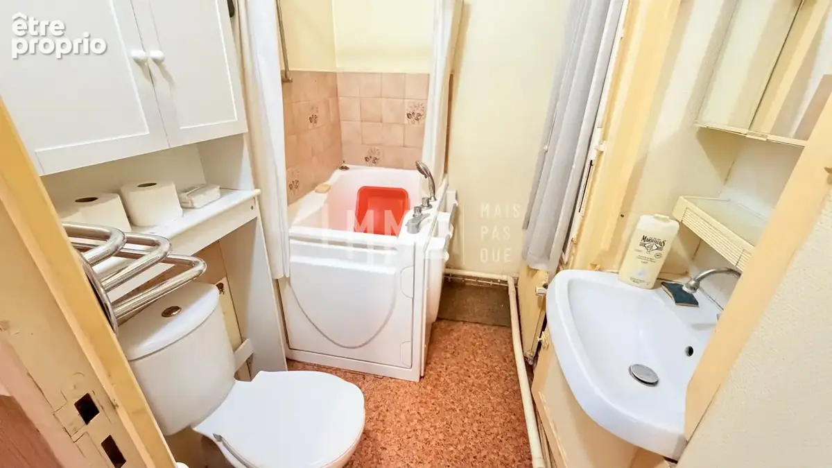 Maison 185 m² à Saint-Calais  - photo 8