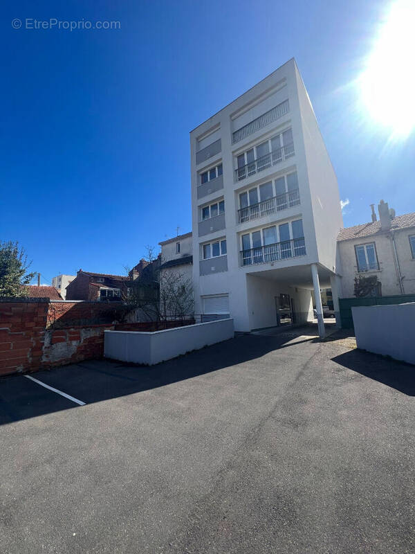 Appartement à SARTROUVILLE