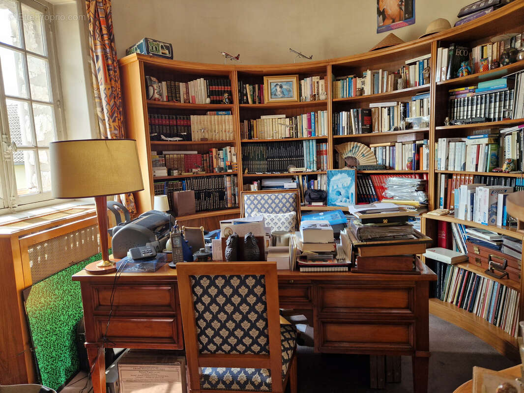 Maison à MONTCHAUVET