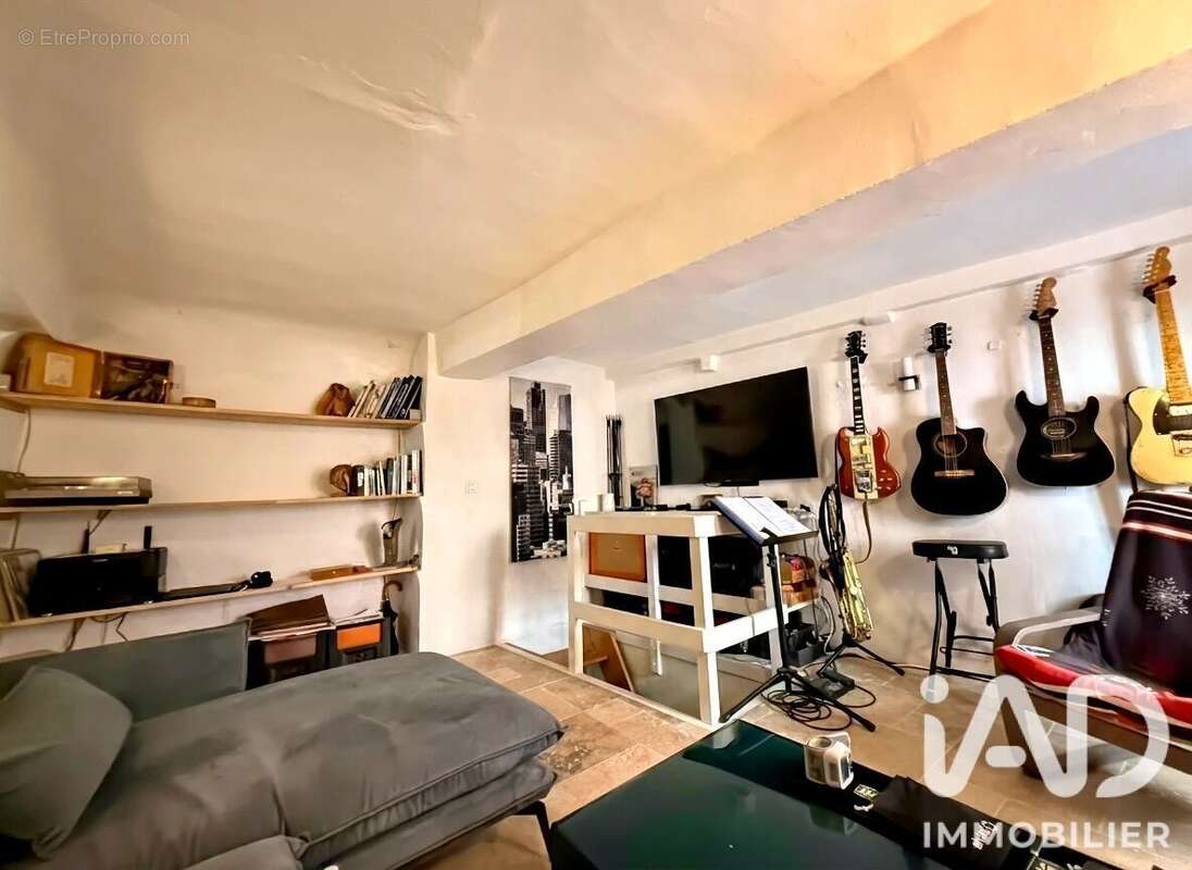 Appartement 55 m² à La Garde-Freinet  - photo 8