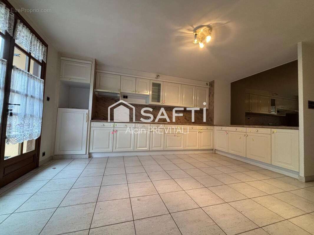 Photo 2 - Maison à OYONNAX