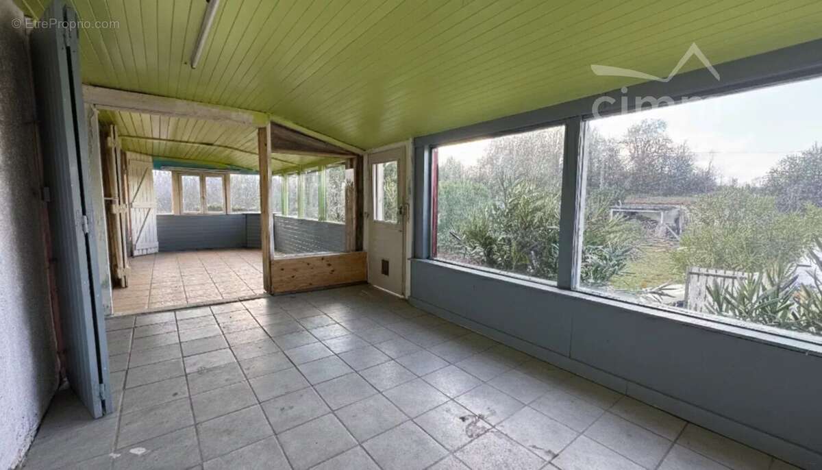 Maison à SAINT-BARTHELEMY-DE-VALS