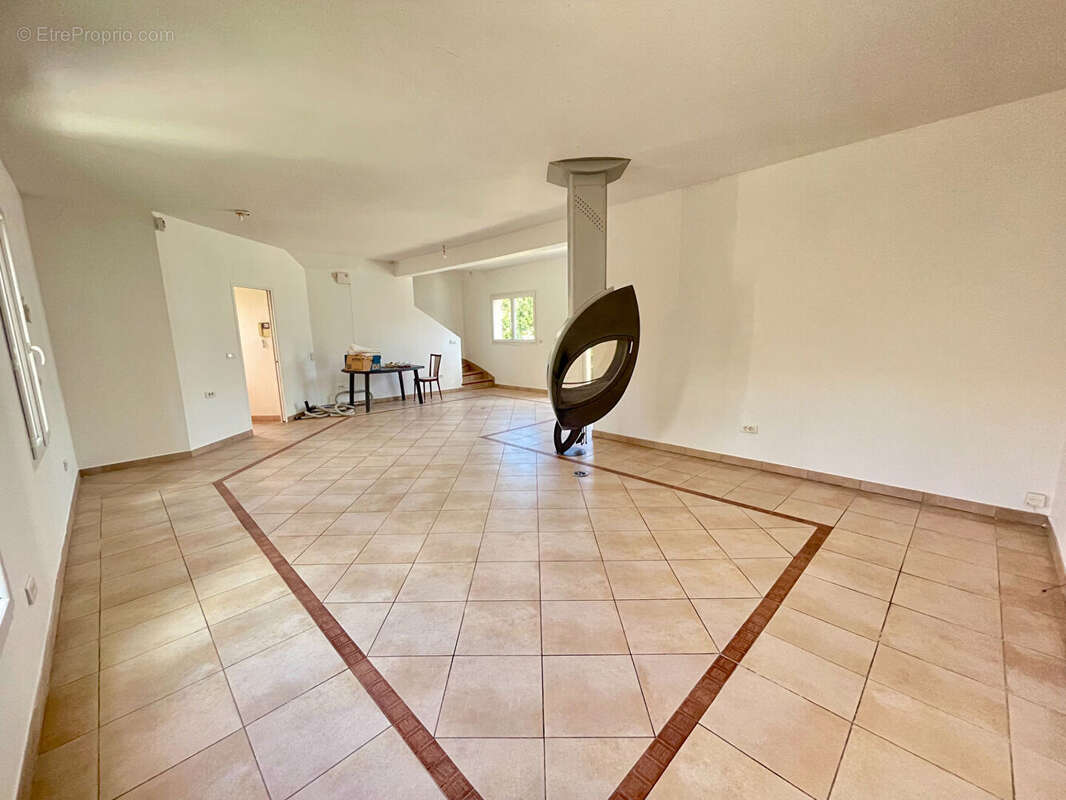 Maison à SARTROUVILLE