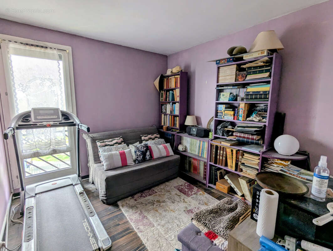 Appartement à BEAUCHAMP