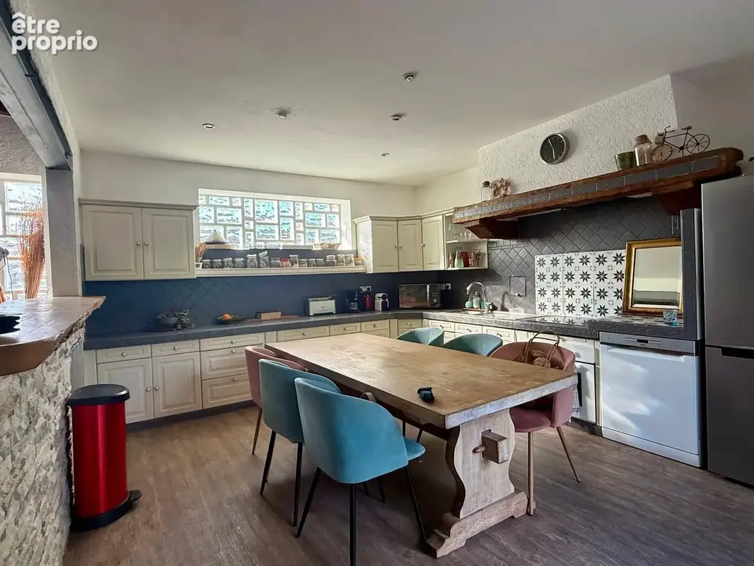 PESSAC - Grande maison de caractère - 215m2 environ - photo 5