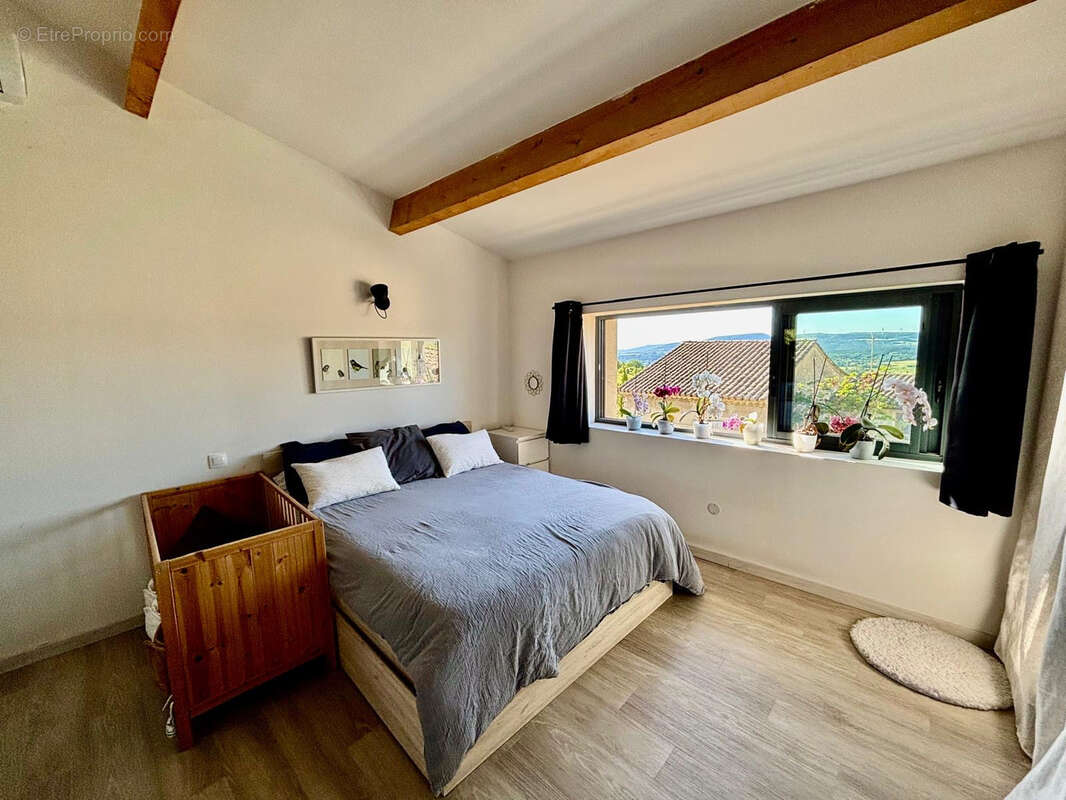 Maison à CHANTEMERLE-LES-GRIGNAN