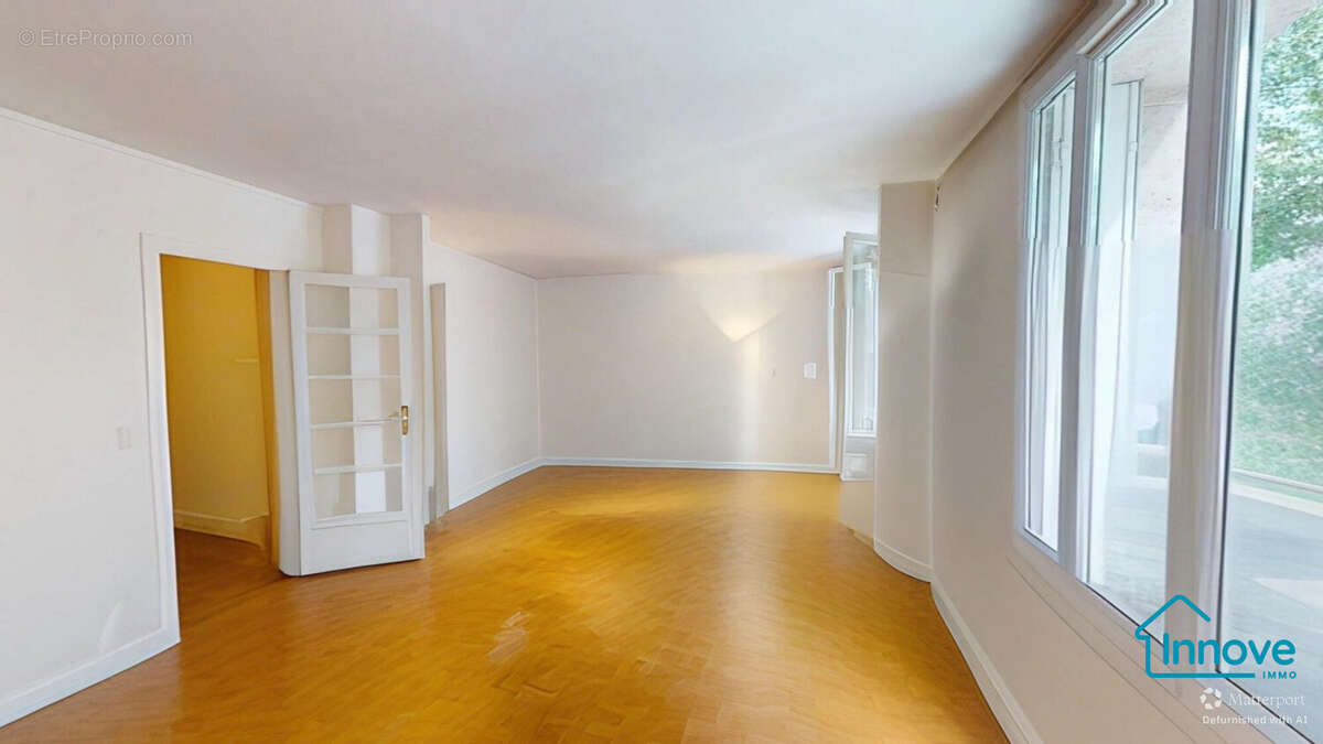 Appartement à PARIS-14E