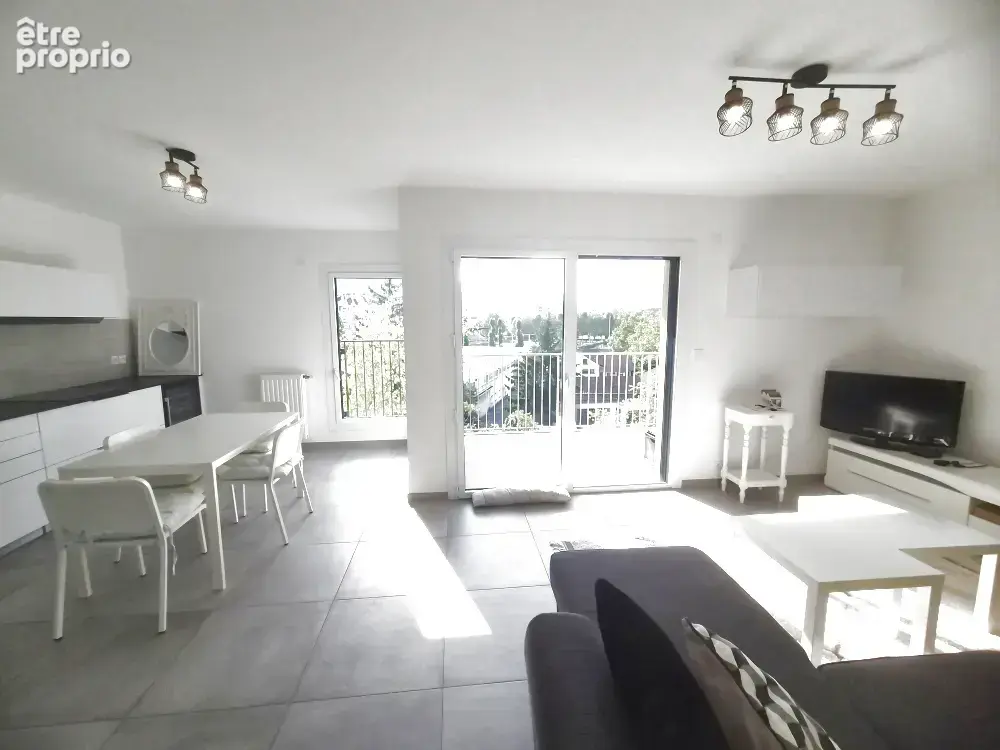 Exclusivité ! Appartement avec vue Montagnes de type 3, très récent, Terrasse et Garage ! - photo 6