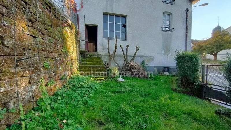Maison à MONTHUREUX-SUR-SAONE