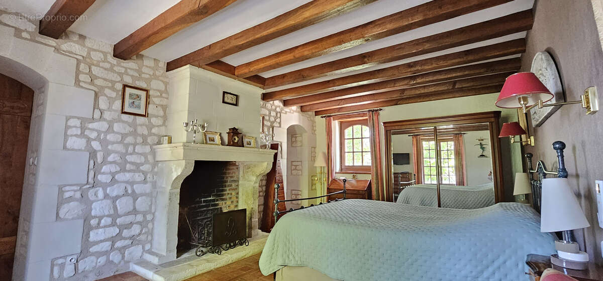 Maison à SAINTE-MAURE-DE-TOURAINE