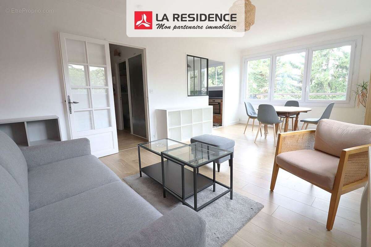 Appartement à VERSAILLES