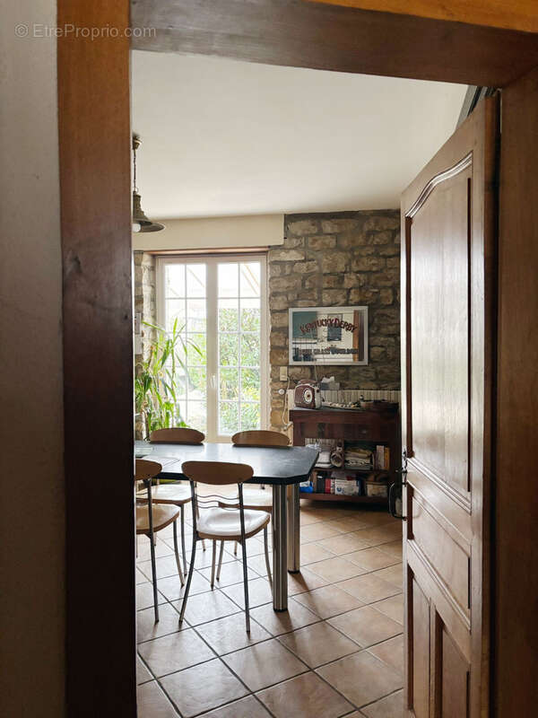 Foucherans, maison familiale authentique et chaleureuse - photo 16