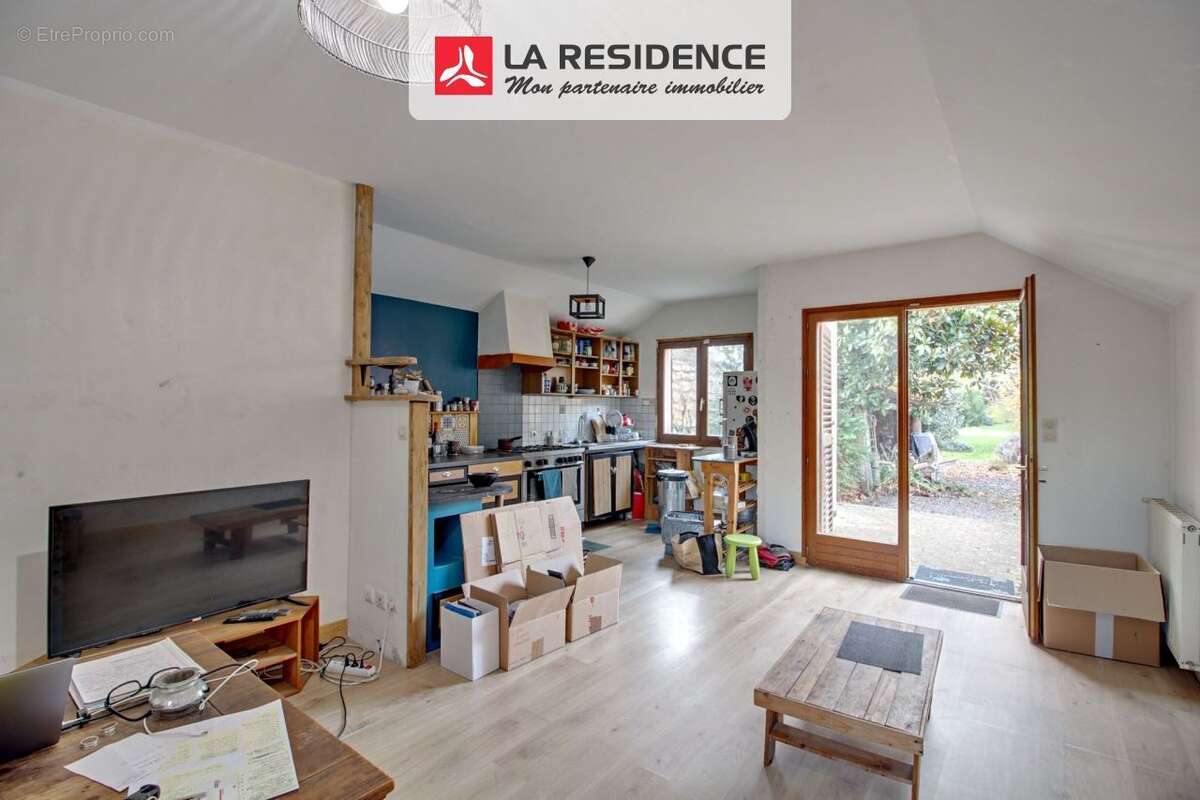 Maison à LES MUREAUX