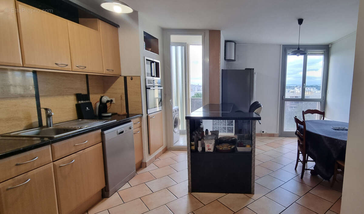 Appartement à MARSEILLE-10E