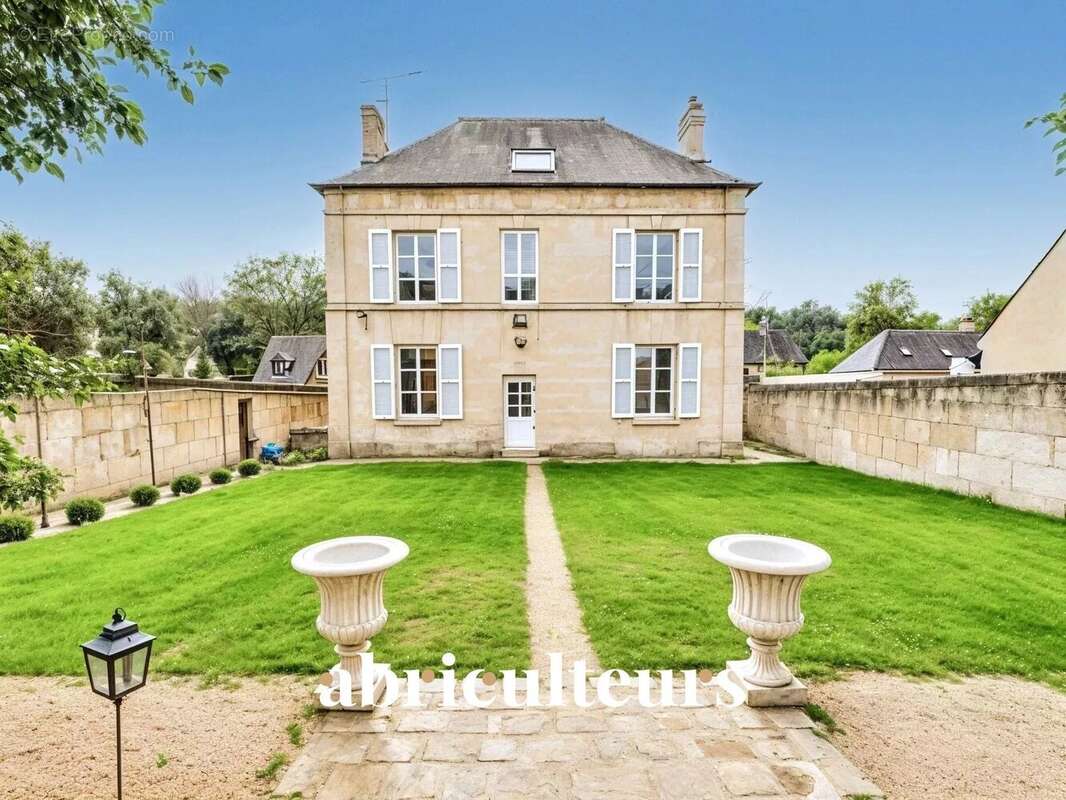 Maison à FRESNOY-LA-RIVIERE