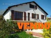 Maison à CHAMPAGNE-SAINT-HILAIRE