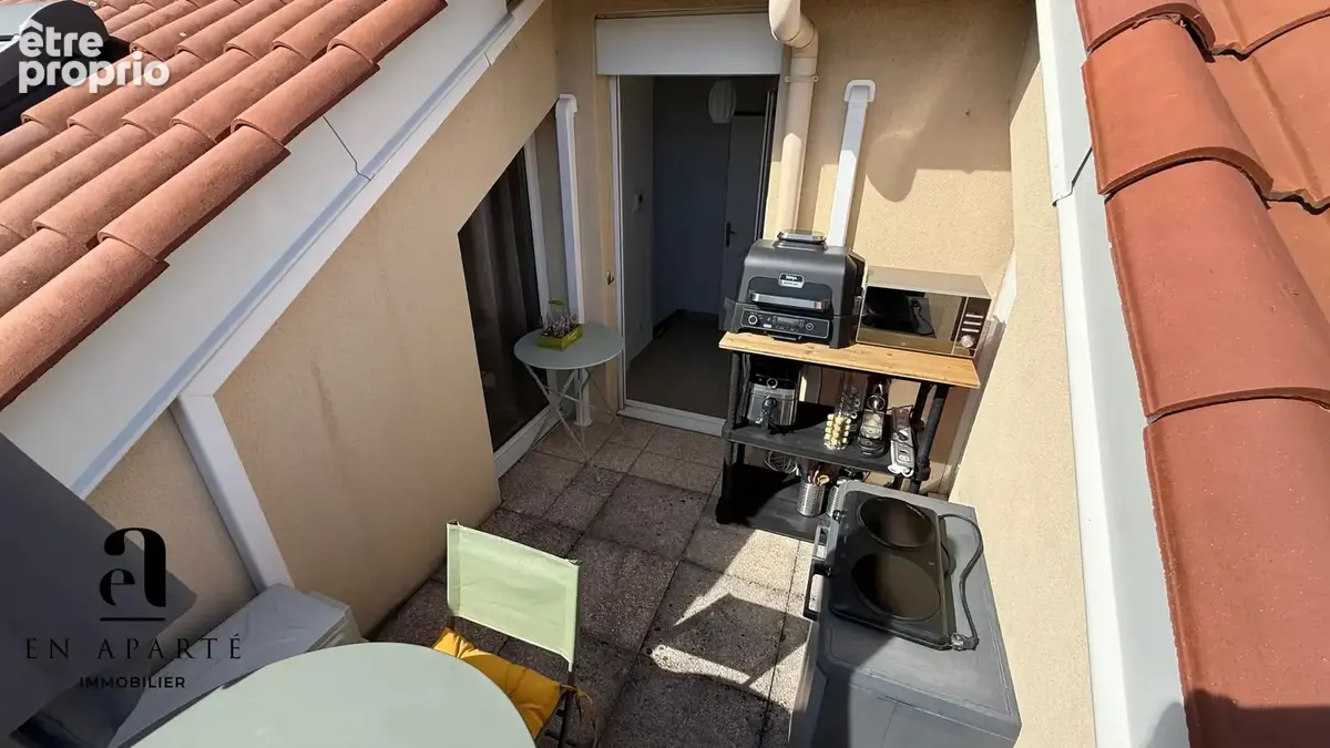 Coup de cœur : Duplex T3 en dernier étage avec terrasse tropézienne, garage double et cave. - photo 12