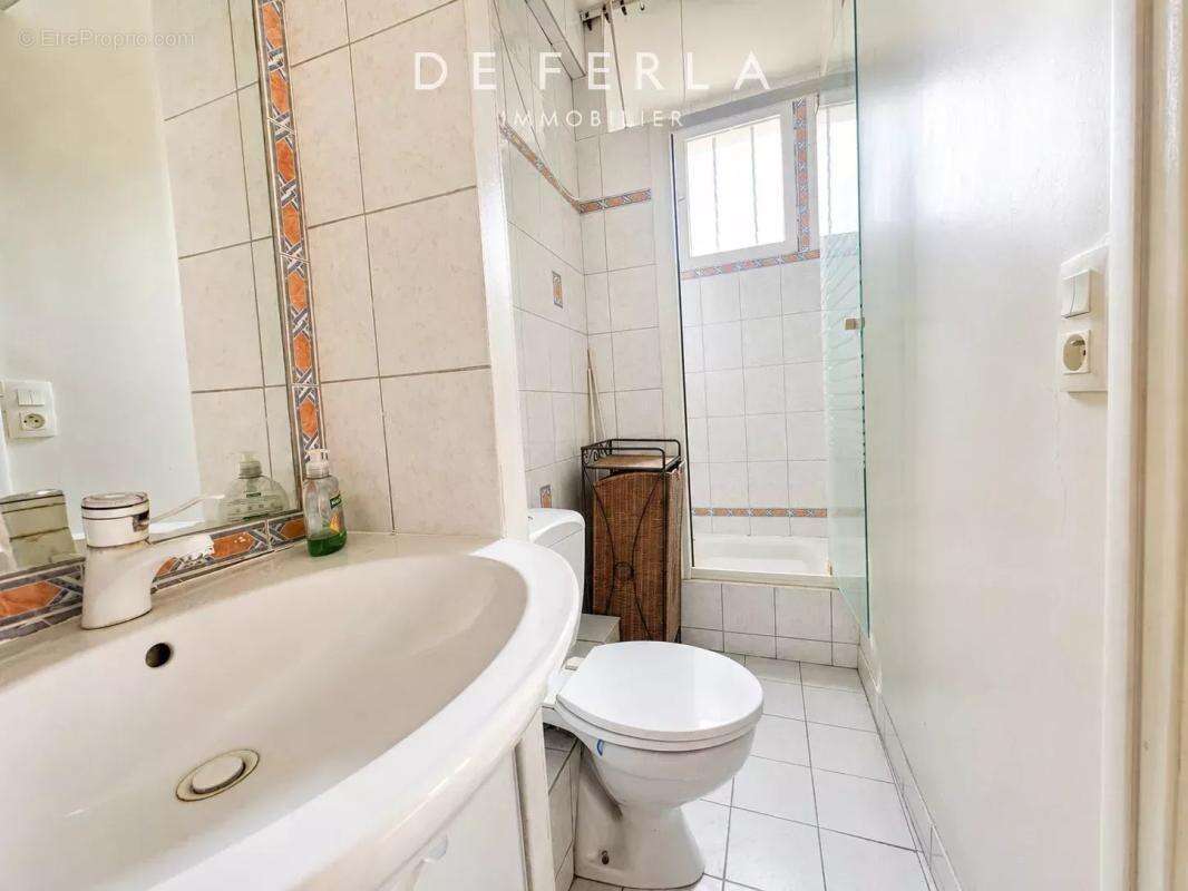 Appartement à PARIS-14E