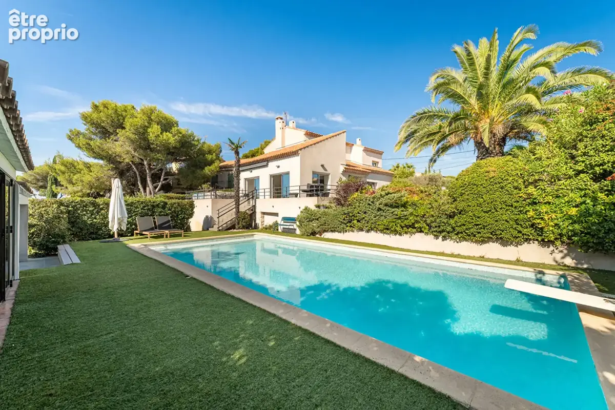 A vendre - propriété d'exception type 5 avec piscine et garage - carry-le-rouet - photo 4