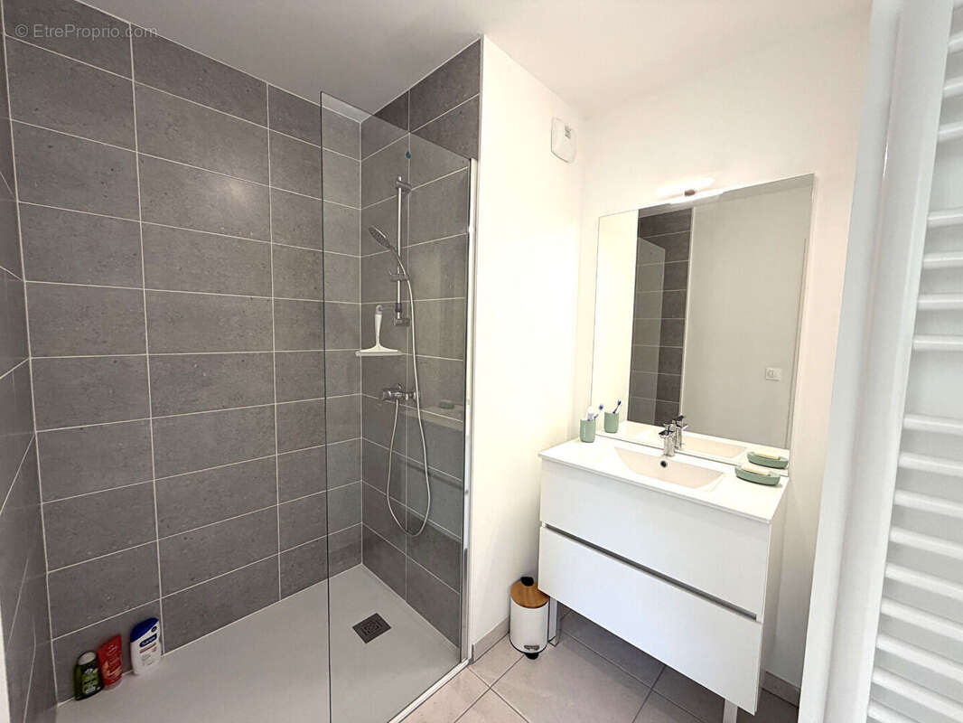 Appartement à TOSSE