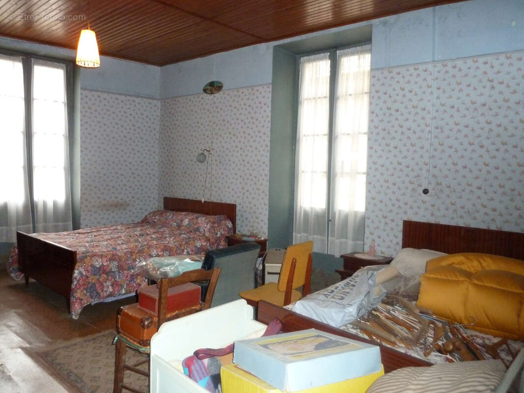 Maison à PUY-L'EVEQUE