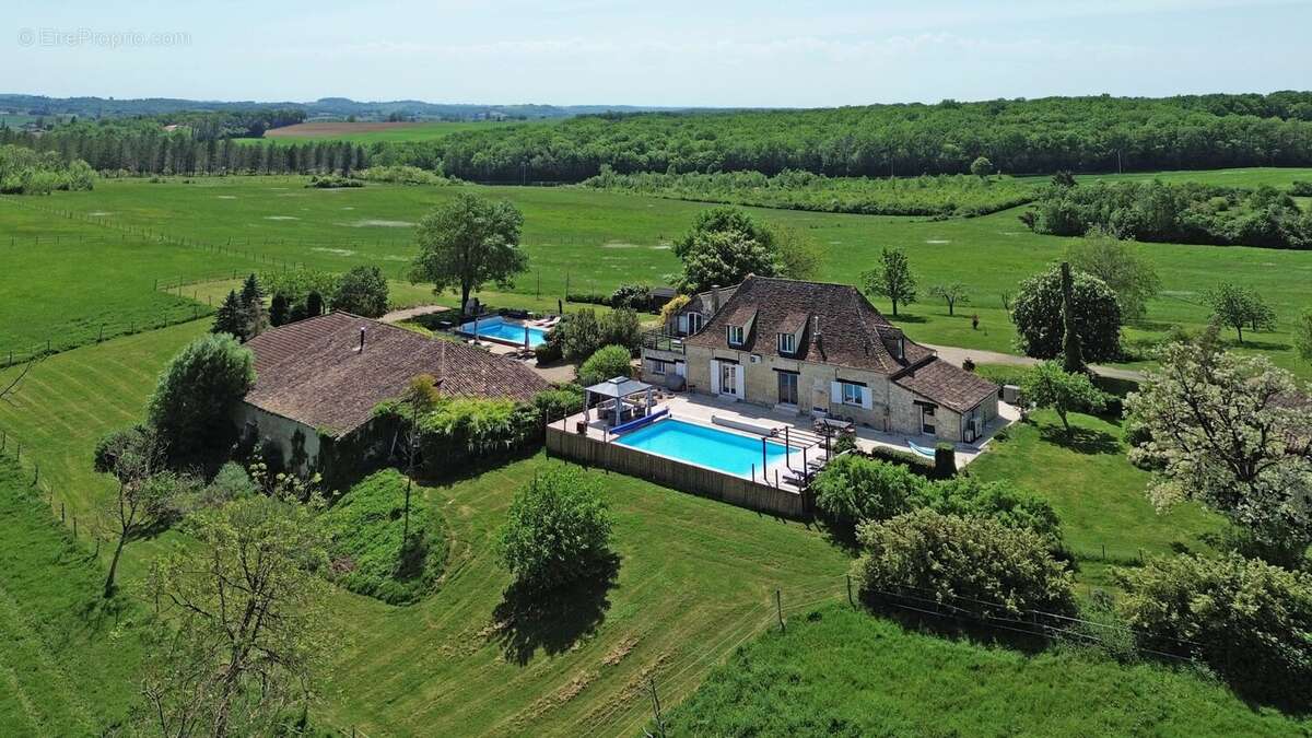 Maison à MONTIGNAC-DE-LAUZUN