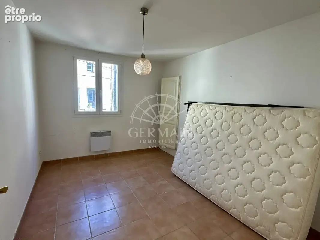 Mazan, Maison de village de type 5 avec 2 terrasses et 2 garages. - photo 11