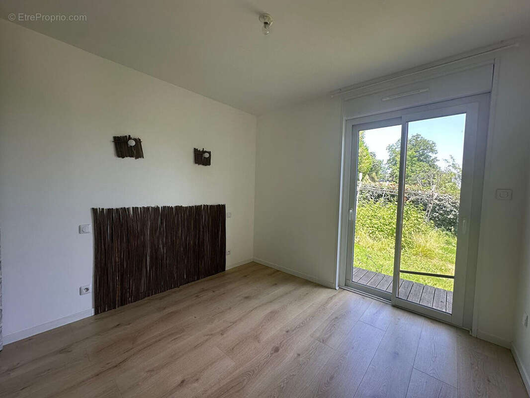 Maison recente, vue plongeante et degagee sur la montagne, verger - photo 10