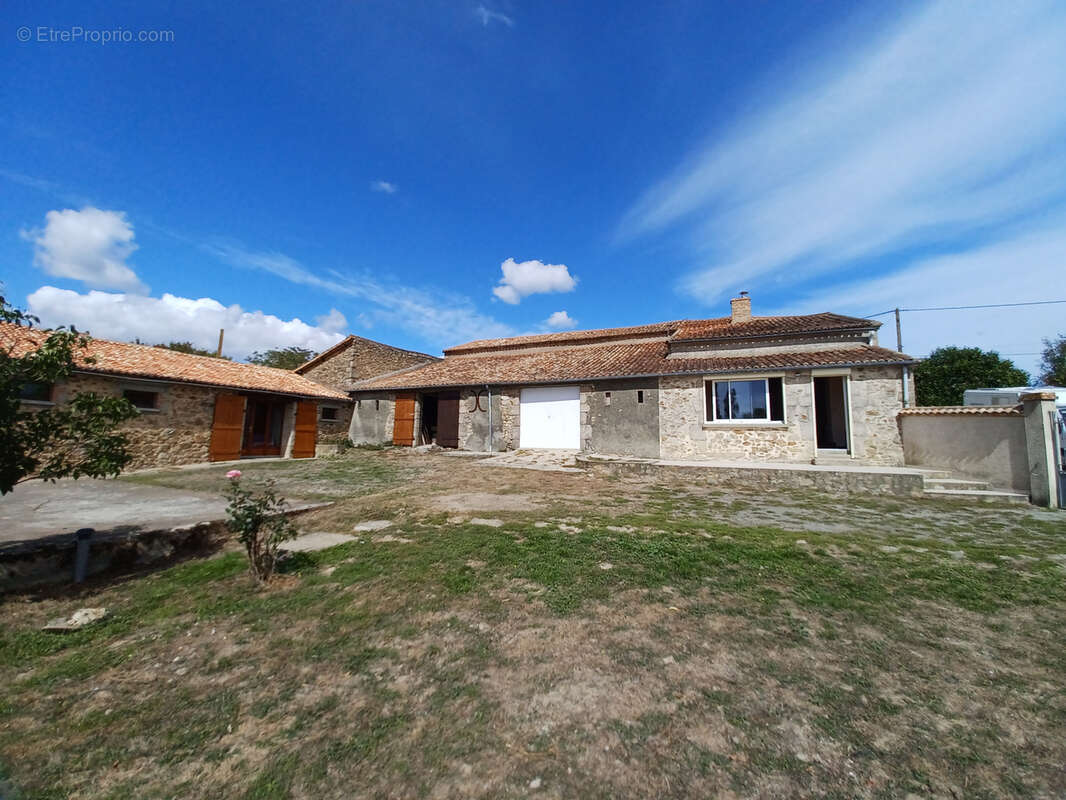 Maison à BRESSUIRE