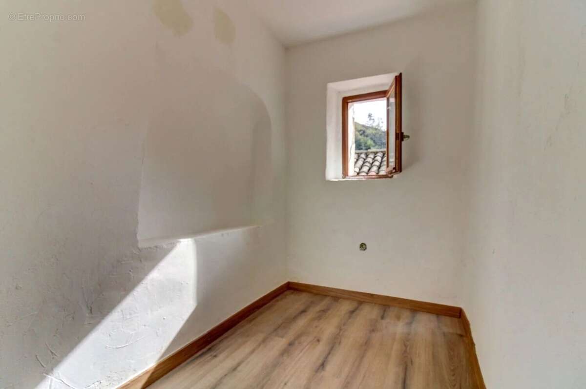Collongues//Maison de Village//3 Pièces 62 M² - photo 13