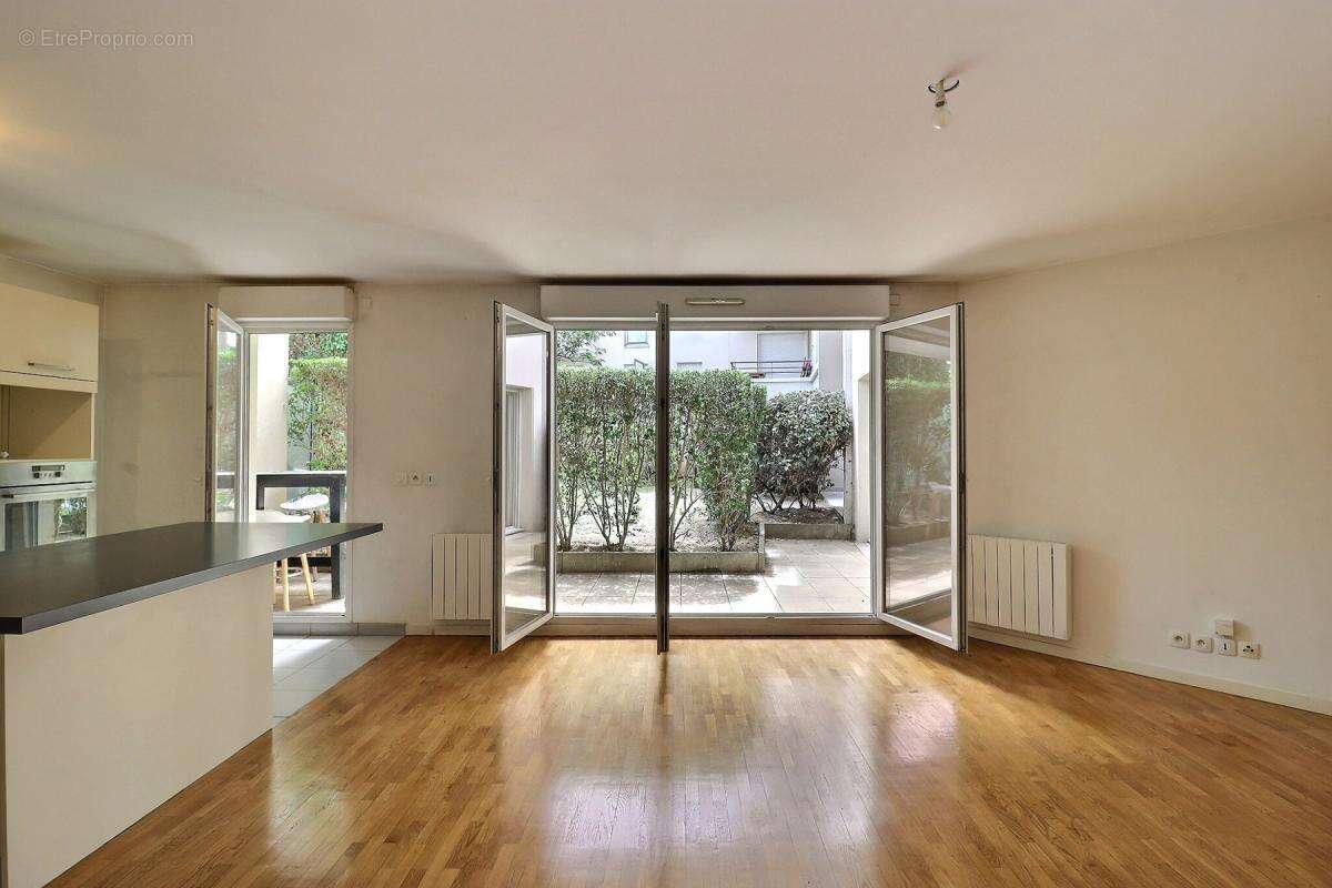 Appartement à SURESNES