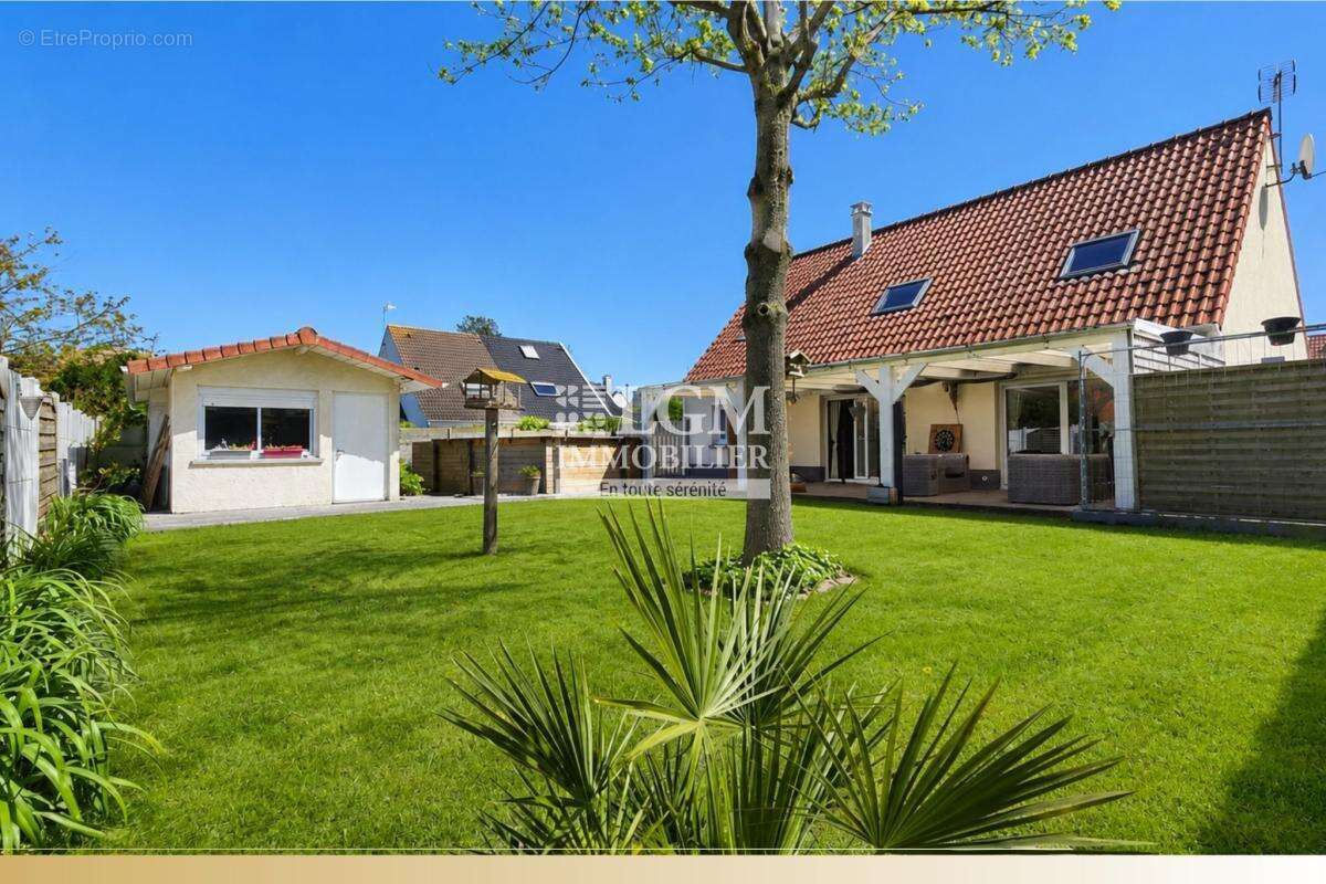 Maison à LES ATTAQUES