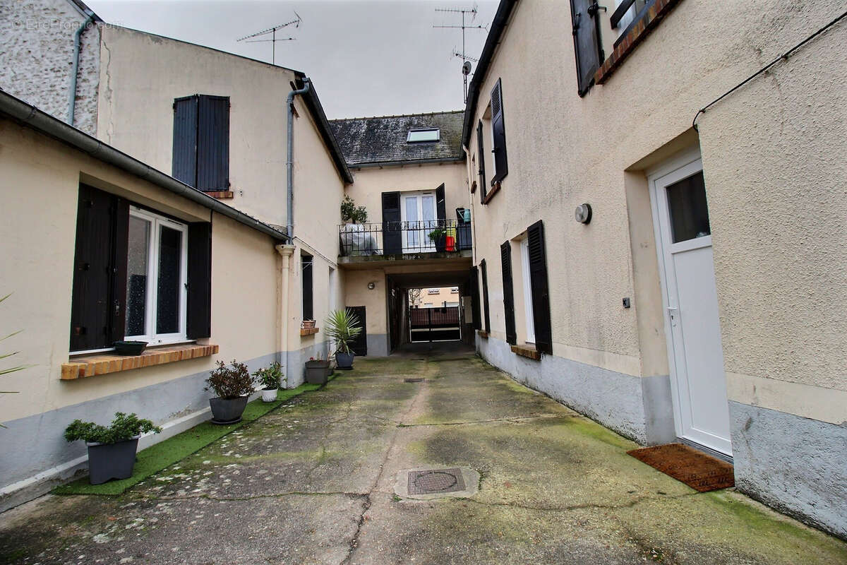 Appartement à ANGERVILLE