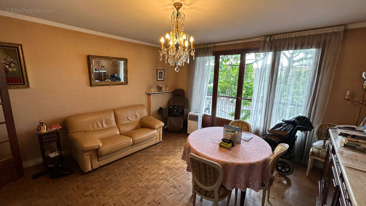 Appartement à CHAMPIGNY-SUR-MARNE