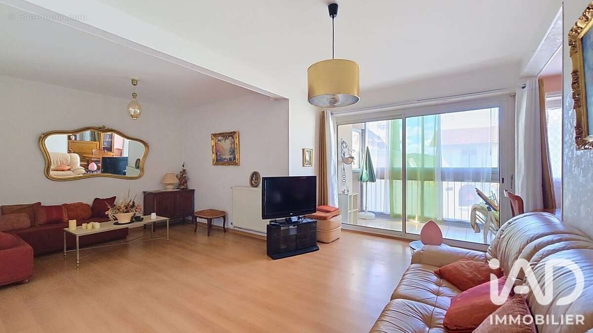 Appartement 106 m² à Bizanos  - photo 2