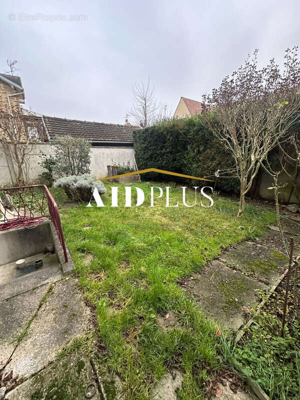 Maison à SAINT-LEU-LA-FORET