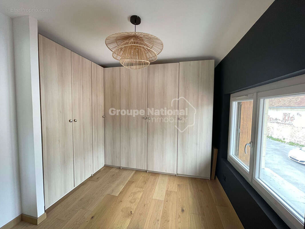 Maison à VILLENEUVE-LES-SABLONS