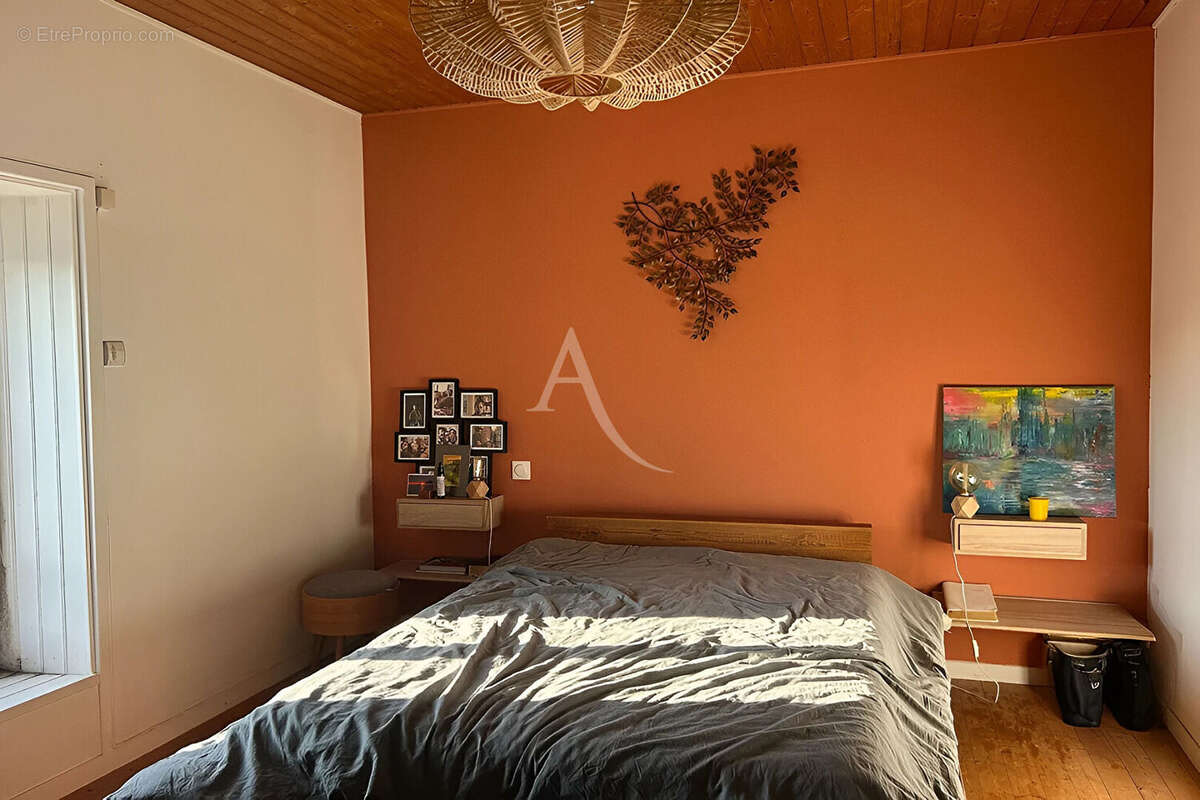 Maison à L'ILE-D'ELLE