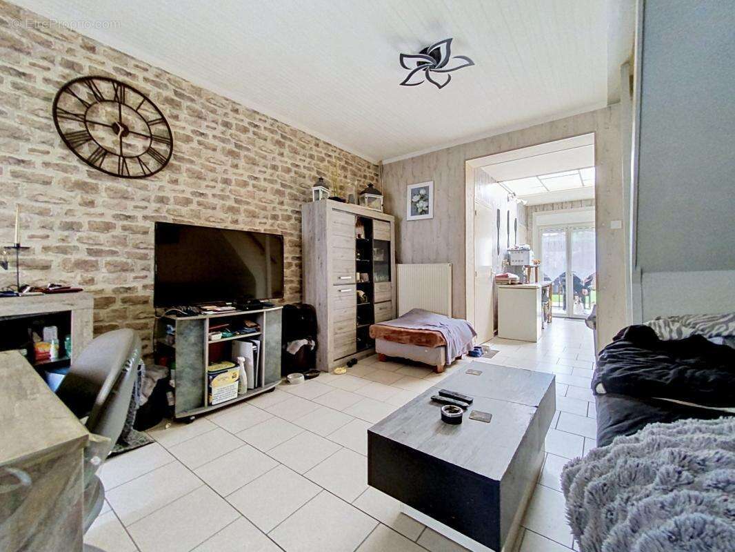 Maison à HOUPLINES
