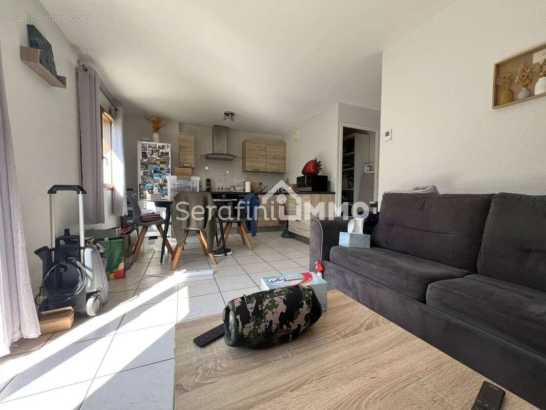 Appartement à POISY