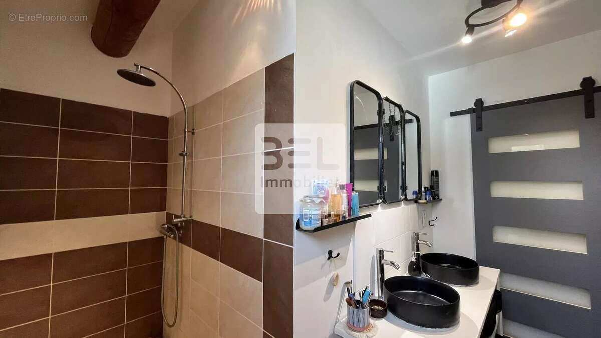 Maison à SUZE-LA-ROUSSE