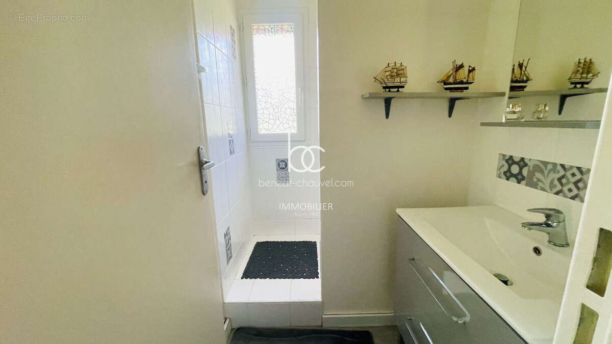 Maison à LE TOUR-DU-PARC