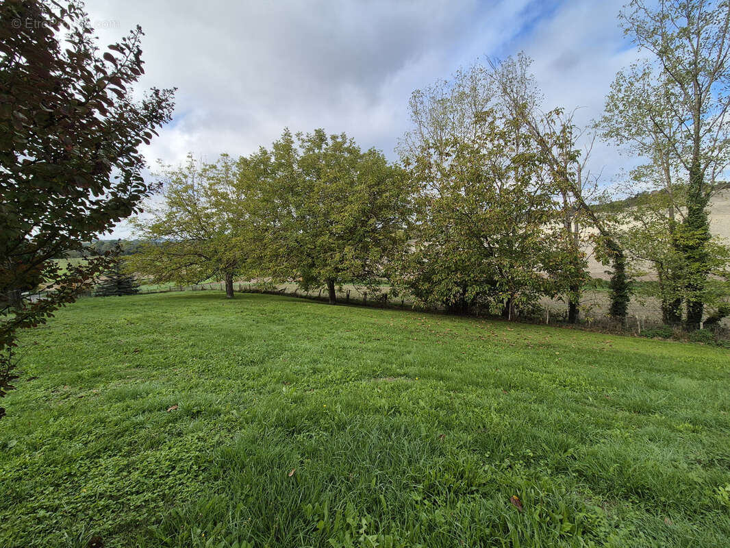 Maison à MONTAGRIER