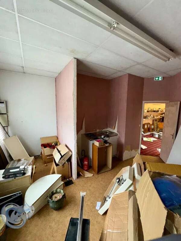 Commerce à CHATELAUDREN