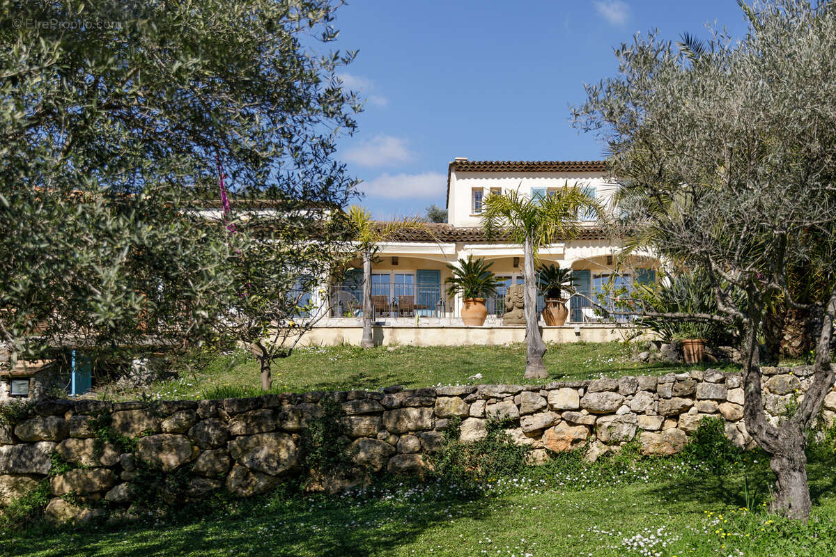 Maison à LE ROURET