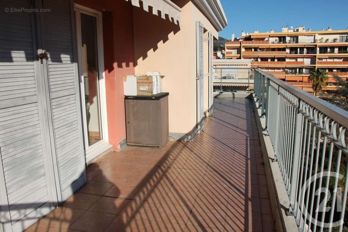 Appartement à ROQUEBRUNE-CAP-MARTIN