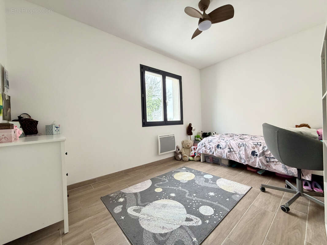 Maison à MEYRARGUES