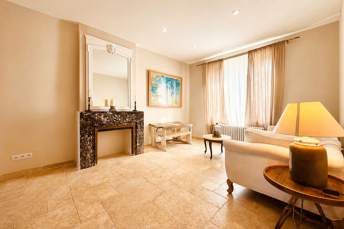 Maison de village T6 avec jardin & piscine - photo 8