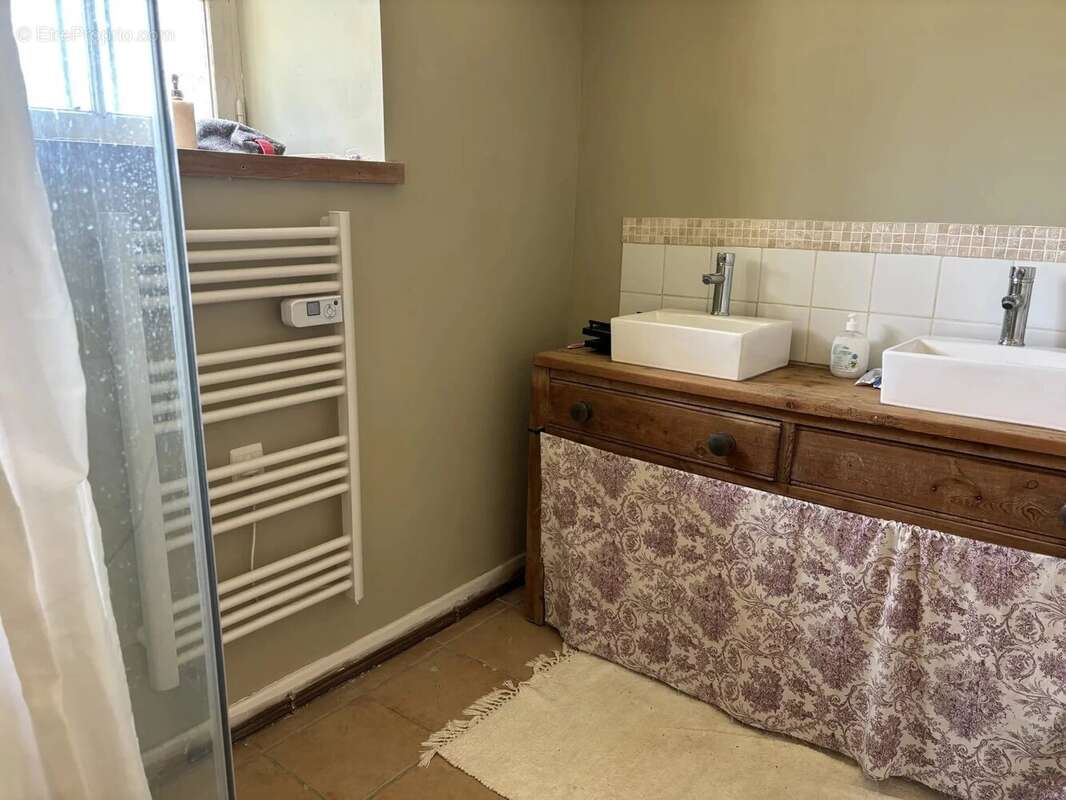 Maison à AUBETERRE-SUR-DRONNE